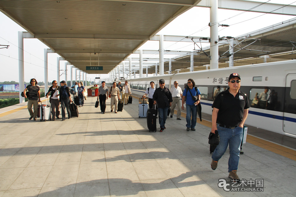 中外藝術家,太行對話,河南林州,中國,國家畫院,中國,互聯網,新聞中心,國務院新聞辦公室,國家,旅游局